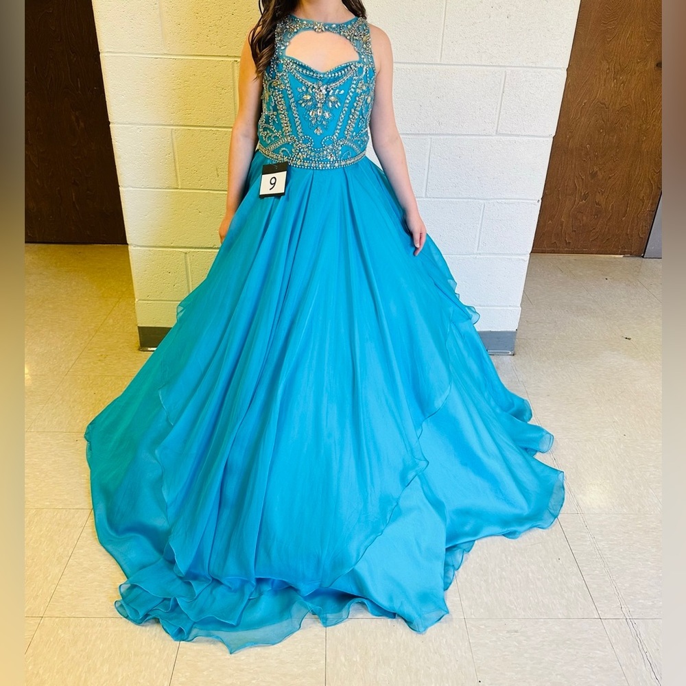 Little girls-Blue Pageant dress